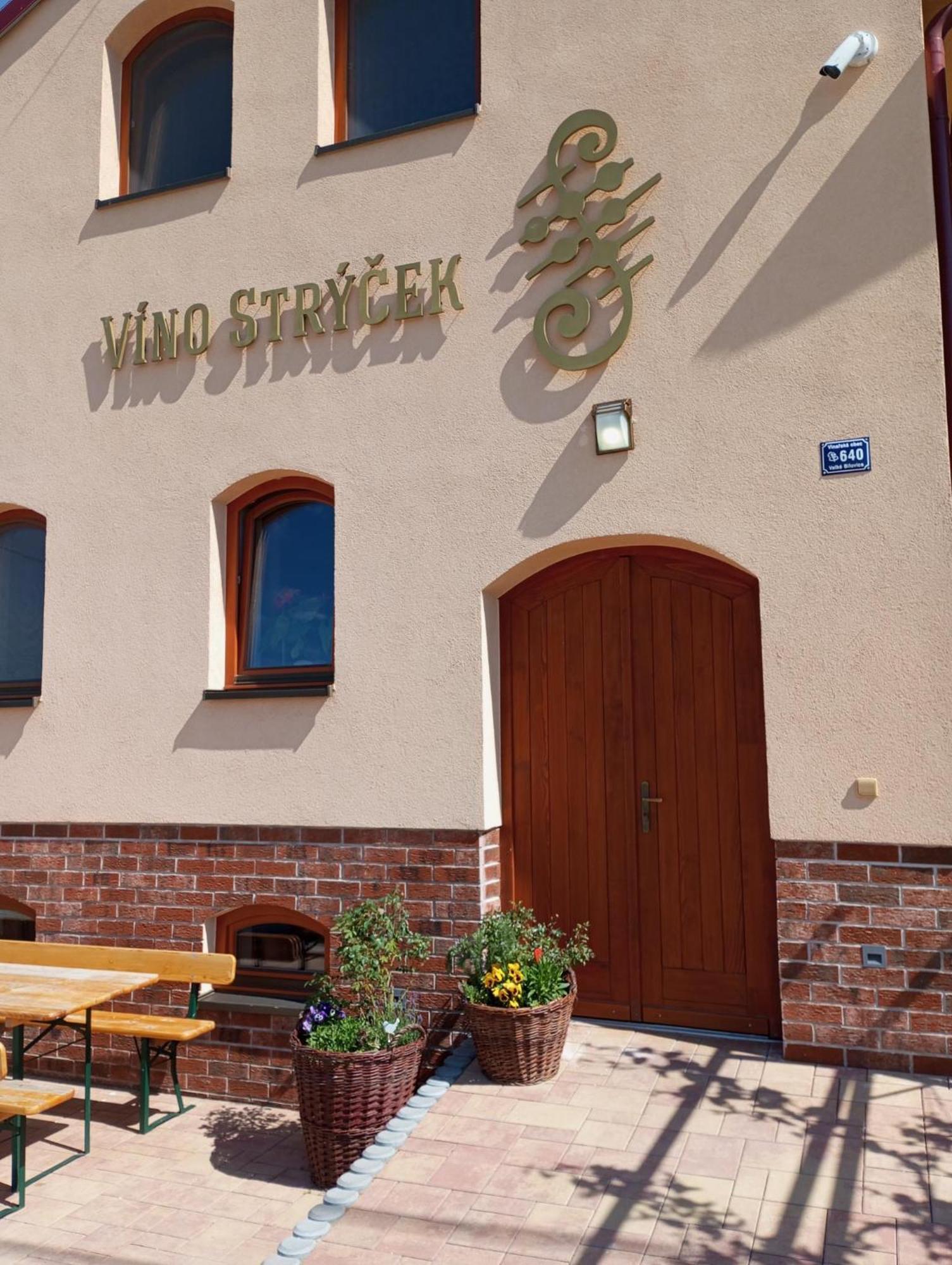 Sklep Vino Strycek Guest House Velké Bílovice Eksteriør bilde